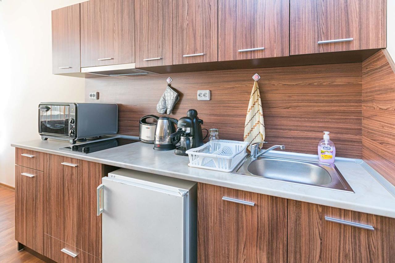 Apartments Yalta ゴールデンサンド エクステリア 写真